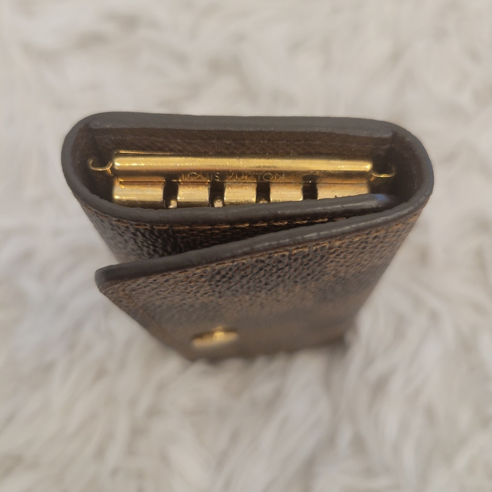 LV Key Holder - Picture 6 of 9